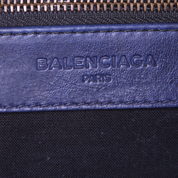 Balenciaga Classic City handbag in blue and red bicolor leather - Detail D4
