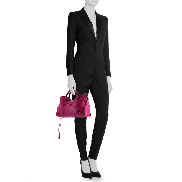 Sac à main Balenciaga Classic City en cuir rose - Detail D1
