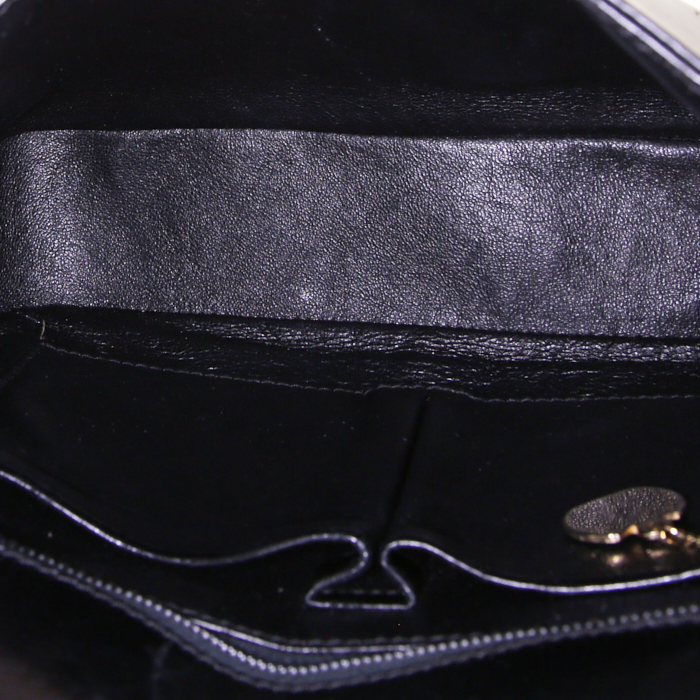 Celine Vintage shoulder bag in black leather - Detail D2
