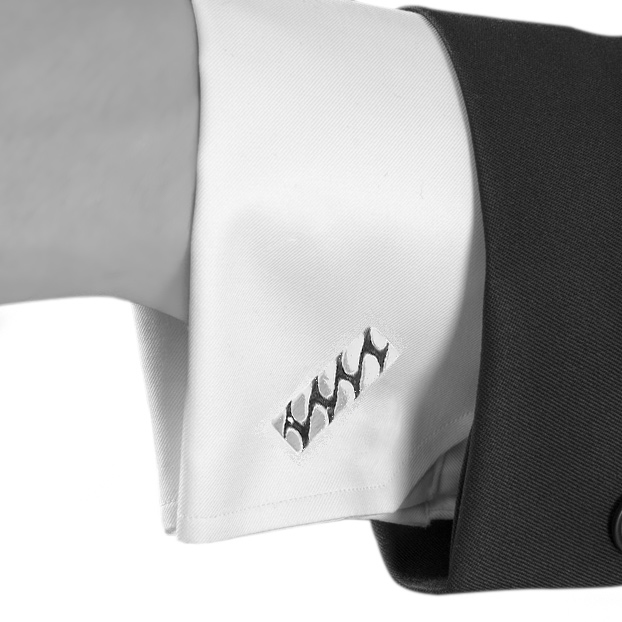 Rigid Hermès 1980's pair of cufflinks in silver - Detail D1