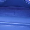 Bolso bandolera Chanel Wallet on Chain en cuero acolchado azul eléctrico - Detail D2 thumbnail