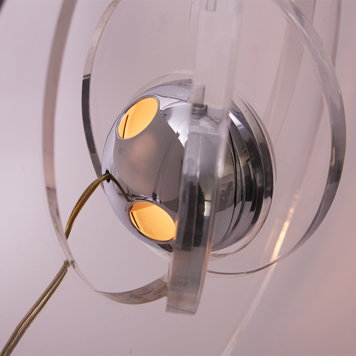 Yonel Lebovici, "Satellite" - small version- table lamp designed in 1969 and edited by Jean-Claude Riedel for Pierre Cardin in 1978, limited edition of 100 exemplars - Detail D1
