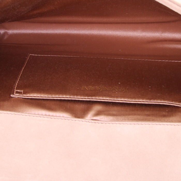 Saint Laurent Belle de Jour pouch in beige patent leather - Detail D2