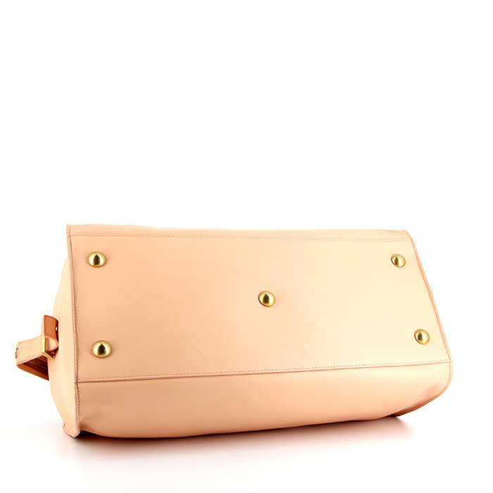 Bolso de mano Yves Saint Laurent Chyc en cuero rosa - Detail D4