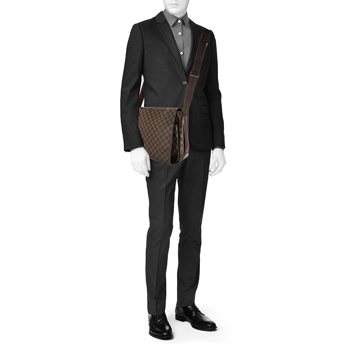 Sac bandoulière Louis Vuitton  Messenger en toile damier ébène et cuir marron - Detail D1