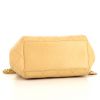 Bolso de mano Chanel Vintage en cuero granulado acolchado beige - Detail D4 thumbnail