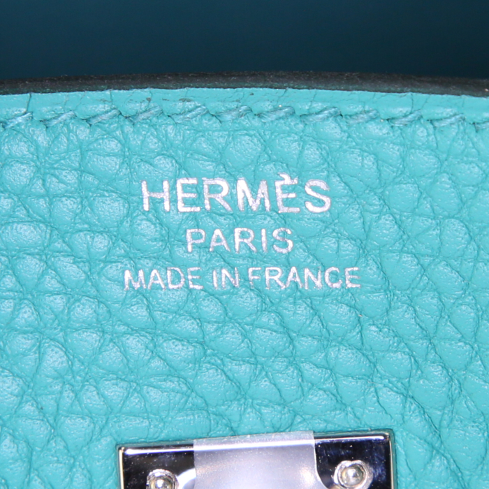 Bolso de mano Hermes Birkin 25 cm en cuero togo Vert Veronese - Detail D3