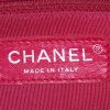 Borsa a tracolla Chanel Gabrielle  in camoscio trapuntato blu e pelle nera - Detail D4 thumbnail