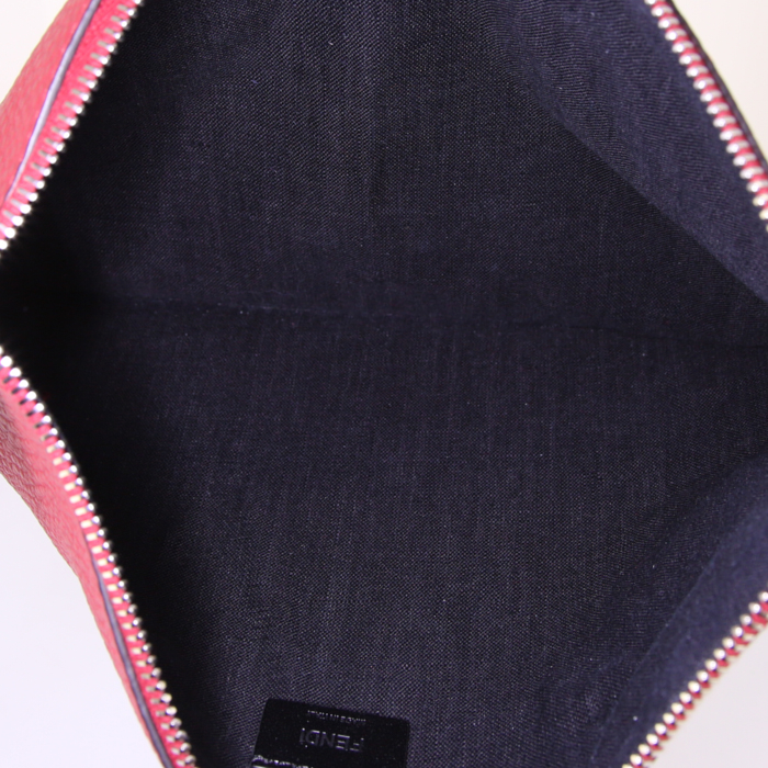 Bolsito de mano Fendi Bag Bugs en cuero rojo - Detail D2