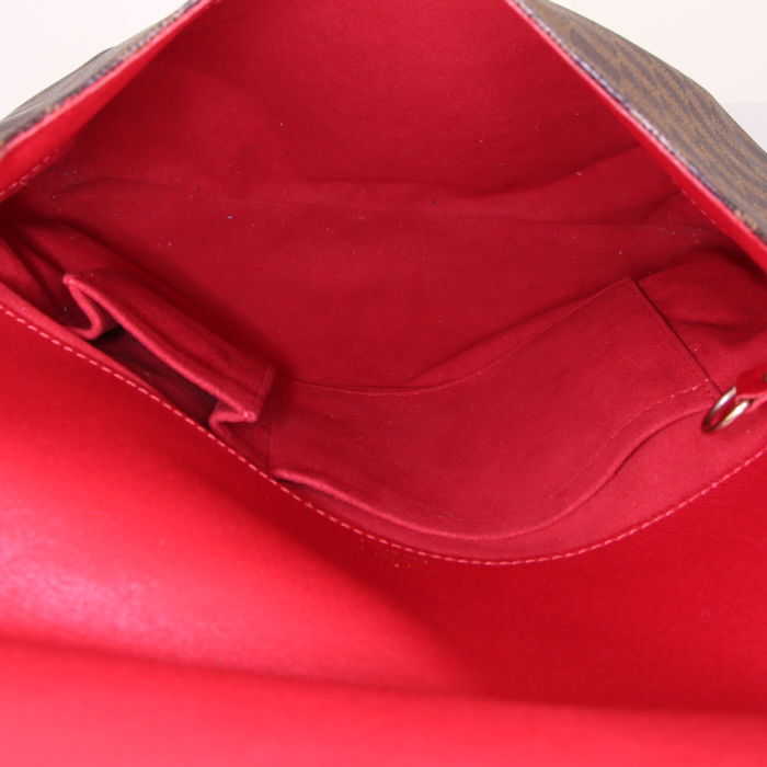 Borsa a tracolla Louis Vuitton Musette in tela cerata con motivo a scacchi marrone e pelle marrone - Detail D2