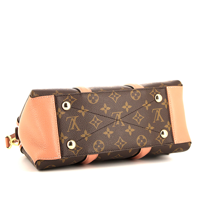 バッグ LOUIS VUITTON SOUFFLOT NV BB Louis Vuitton Soufflot BB Monogram Cerise ○ Labellov ○ Buy