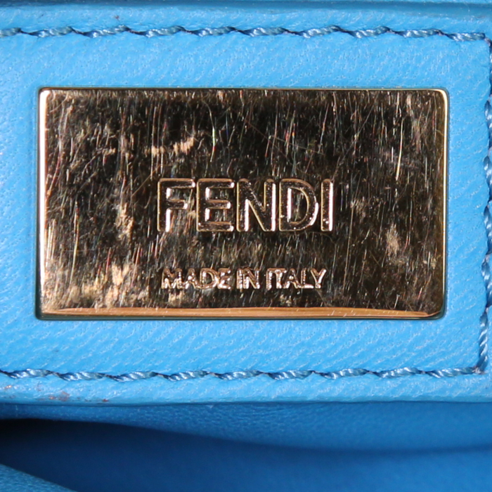 Fendi Mini Peekaboo shoulder bag in blue leather - Detail D4