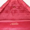 Chanel Timeless handbag in red quilted leather - Detail D2 thumbnail