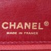 Sac à main Chanel Timeless en cuir matelassé rouge - Detail D3 thumbnail