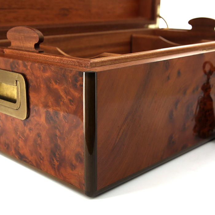 Elie Bleu, cigar humidor for 110 cigars, in amboina, from the 1990's - Detail D5