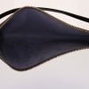 Bolsito de mano Louis Vuitton Pochette accessoires en cuero Epi negro - Detail D2 thumbnail