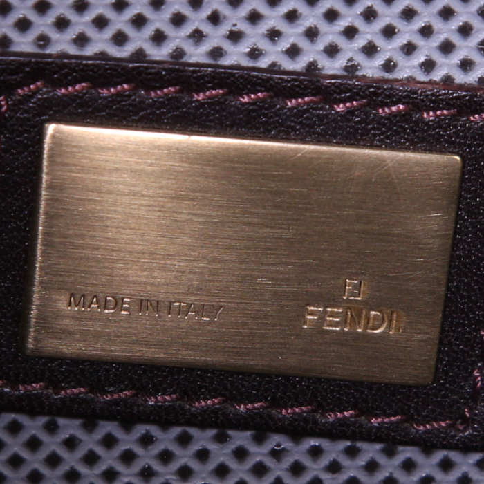 Sac à main Fendi  Peekaboo grand modèle  en cuir marron - Detail D4