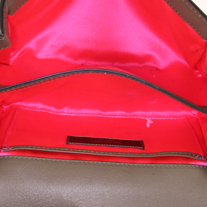 Sac du soir Valentino Garavani Vavavoom en strass verts , noirs argentés et roses et cuir vert-kaki - Detail D3