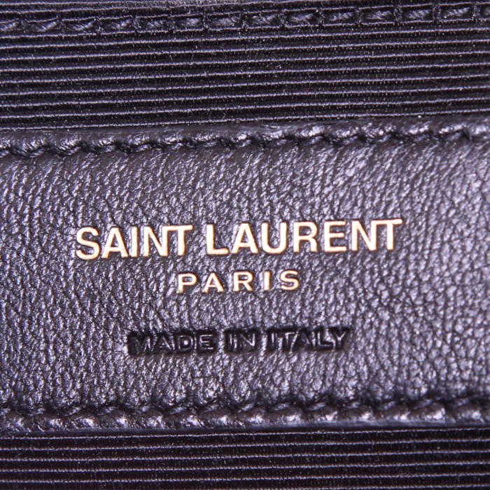 Bolso de mano Saint Laurent College modelo grande en cuero acolchado con motivos de espigas negro - Detail D4