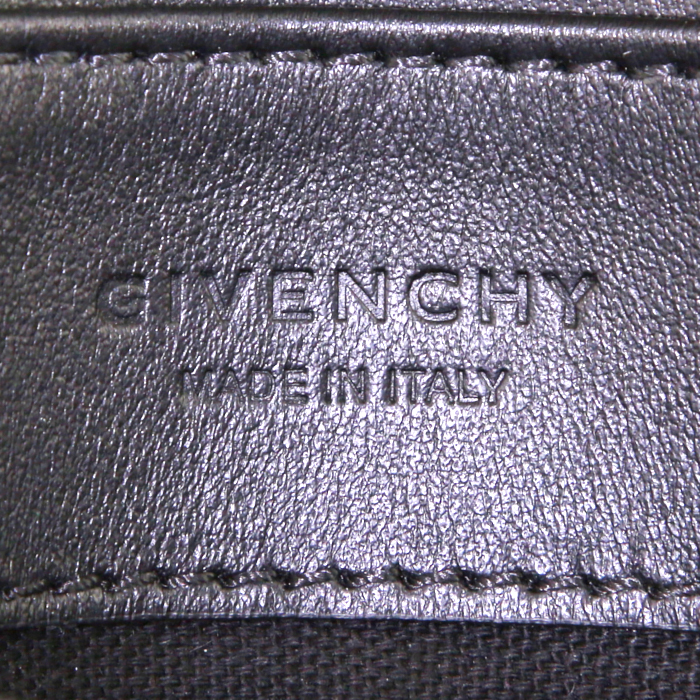 Bolso bandolera Givenchy Duetto en cuero bicolor negro y blanco - Detail D3