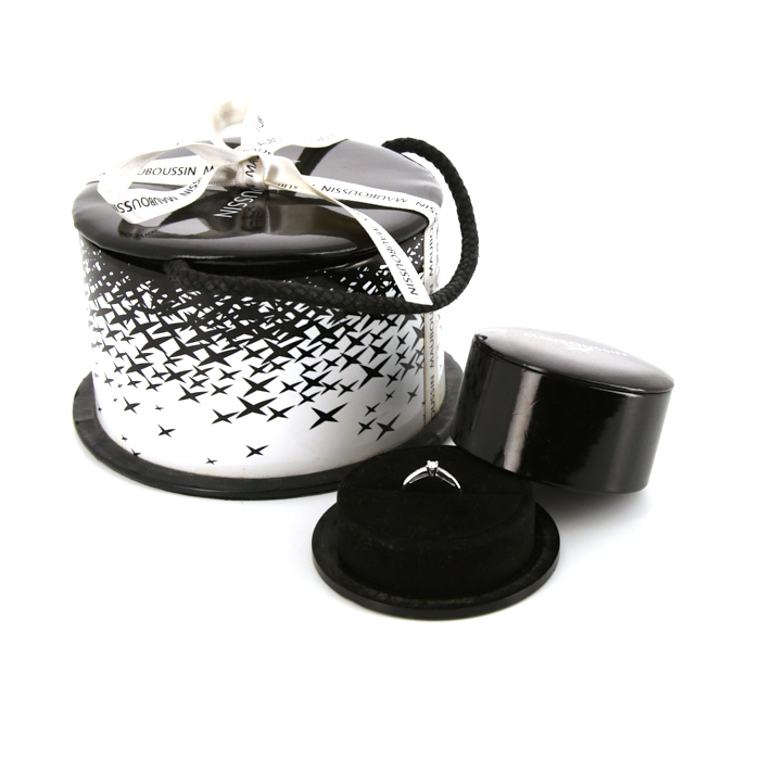 Mauboussin Tu es le sel de ma vie #1 solitaire ring in white gold and diamonds (0,10 carat) - Detail D2