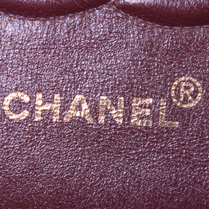 Sac à main Chanel Timeless en cuir matelassé bordeaux - Detail D4