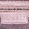 Shopping bag Bottega Veneta in pelle intrecciata beige e grigia zebrato - Detail D3 thumbnail