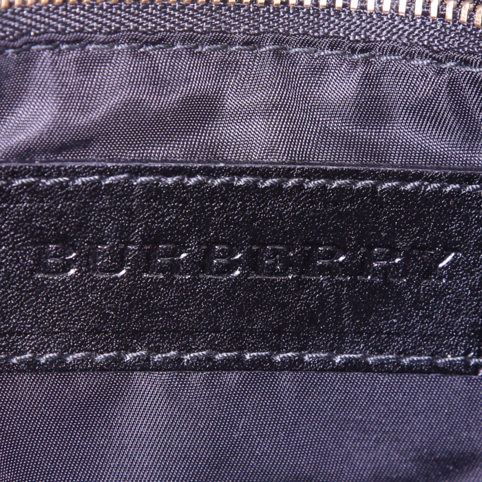 Burberry handbag in black and white Haymarket canvas and black leather - Detail D3