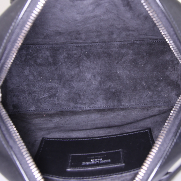 Sac bandoulière Saint Laurent Duffle petit modèle en cuir noir - Detail D3