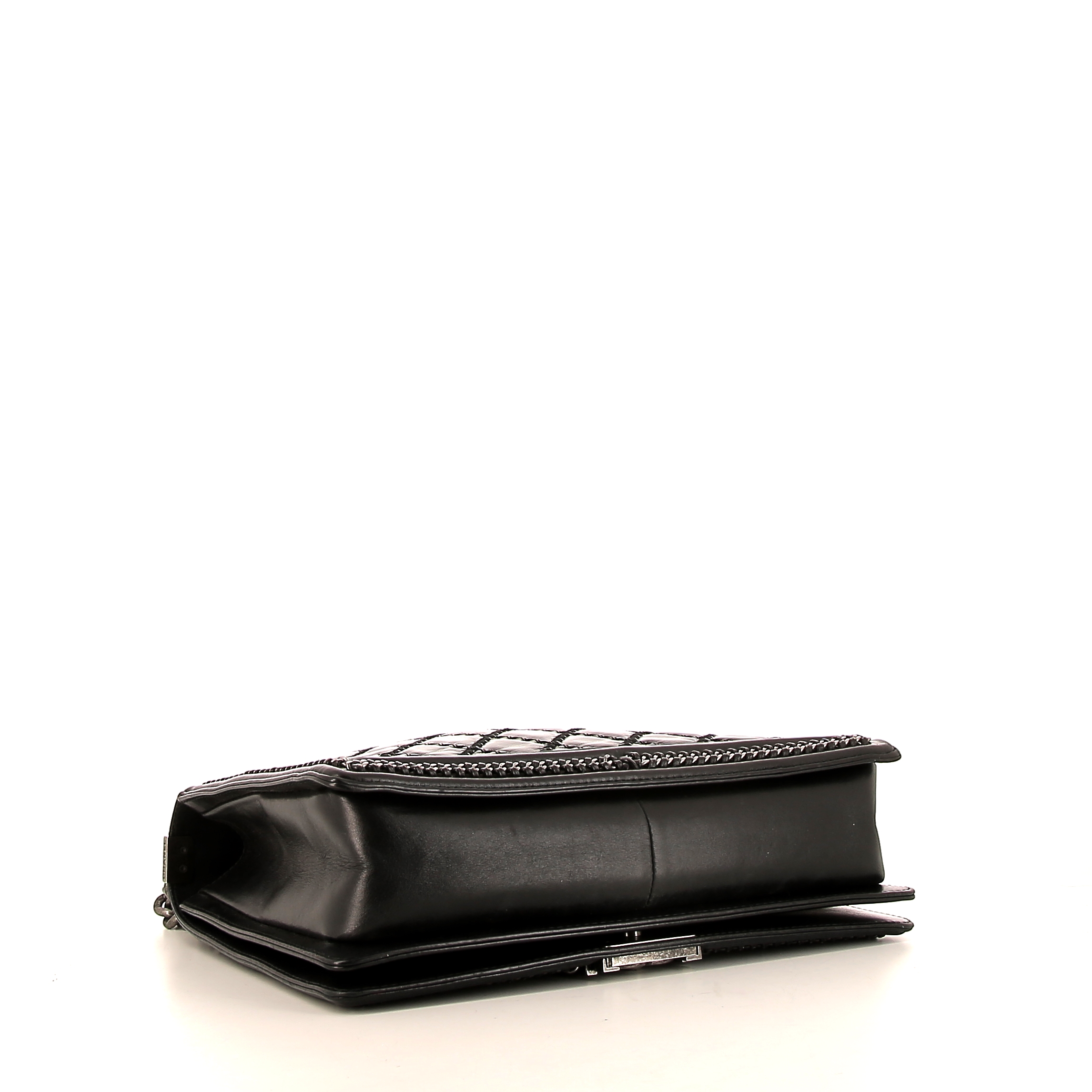 Bolso bandolera Chanel  Boy en cuero acolchado negro - Detail D5