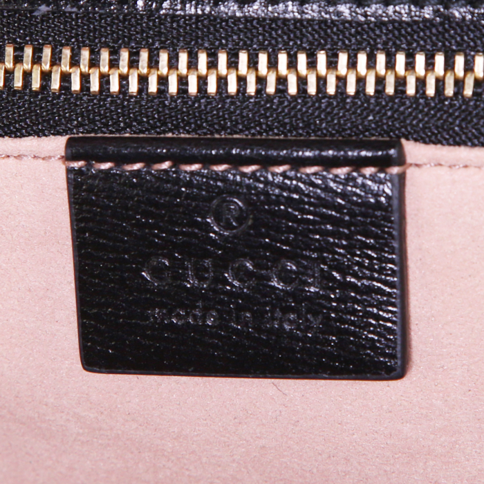 Sac bandoulière Gucci 1955 Horsebit en cuir grainé noir - Detail D3
