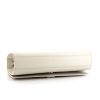Bolso bandolera Saint Laurent Kate en cuero granulado blanco - Detail D4 thumbnail