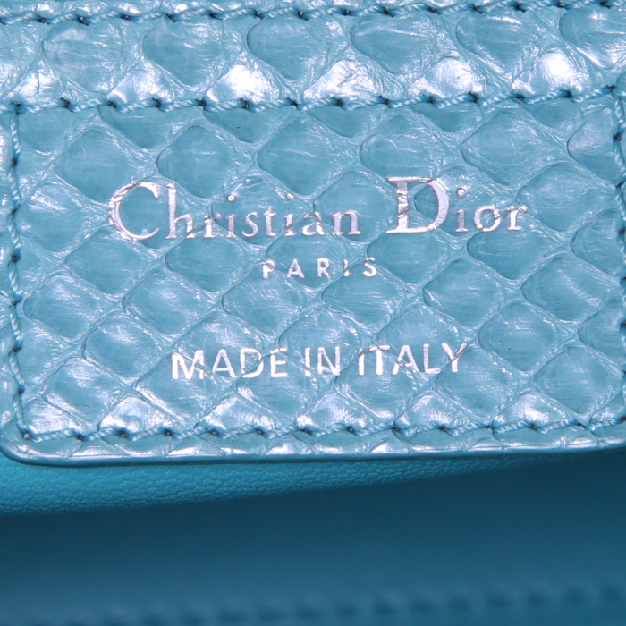 Sac à main Dior Lady Dior grand modèle en python bleu - Detail D4
