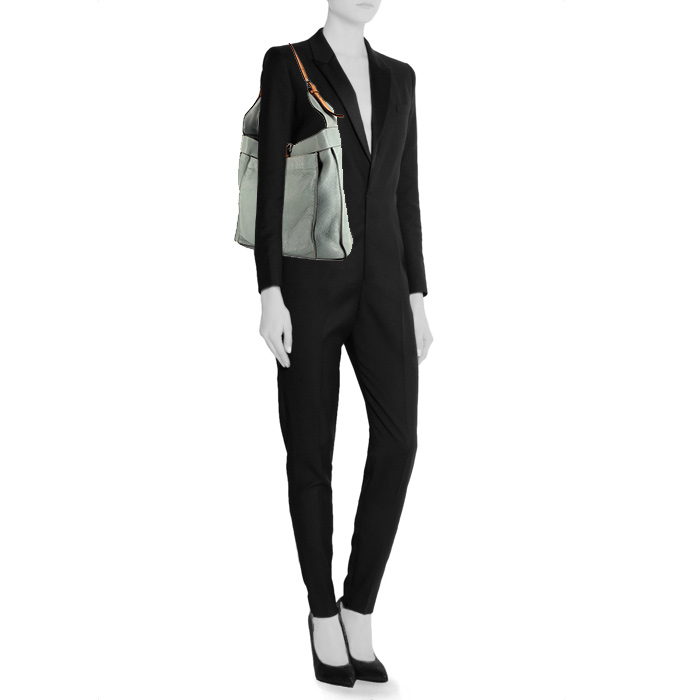 Sac à main Hermès  Marwari en cuir togo bleu-ciel et cuir marron - Detail D1