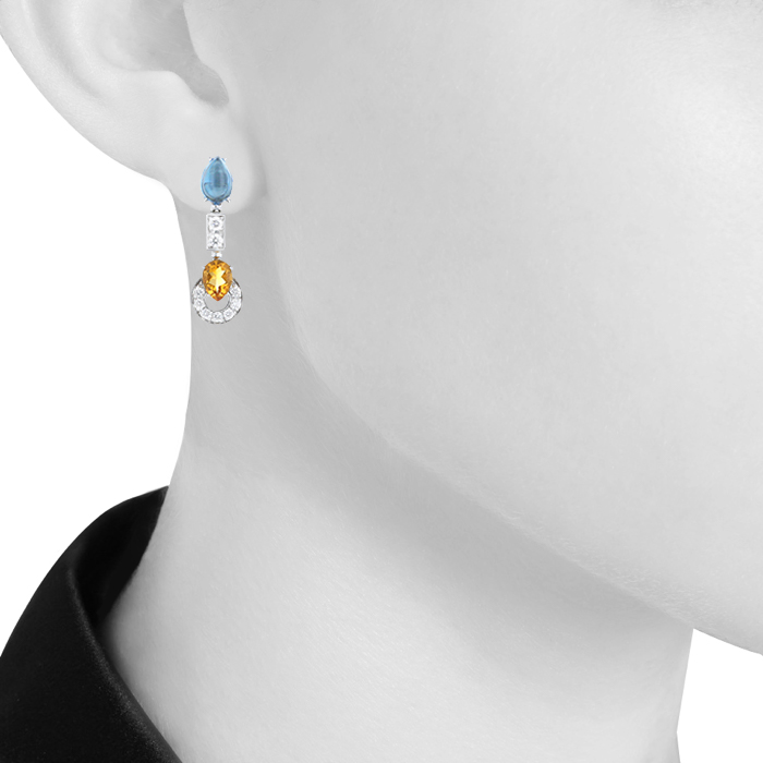 Paire de pendants d'oreilles articulée Bulgari Allegra en or blanc,  diamants et pierres de couleurs