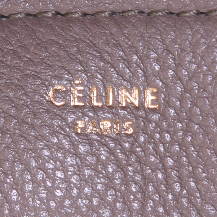 Bolso de mano Celine Edge en cuero granulado color topo - Detail D3