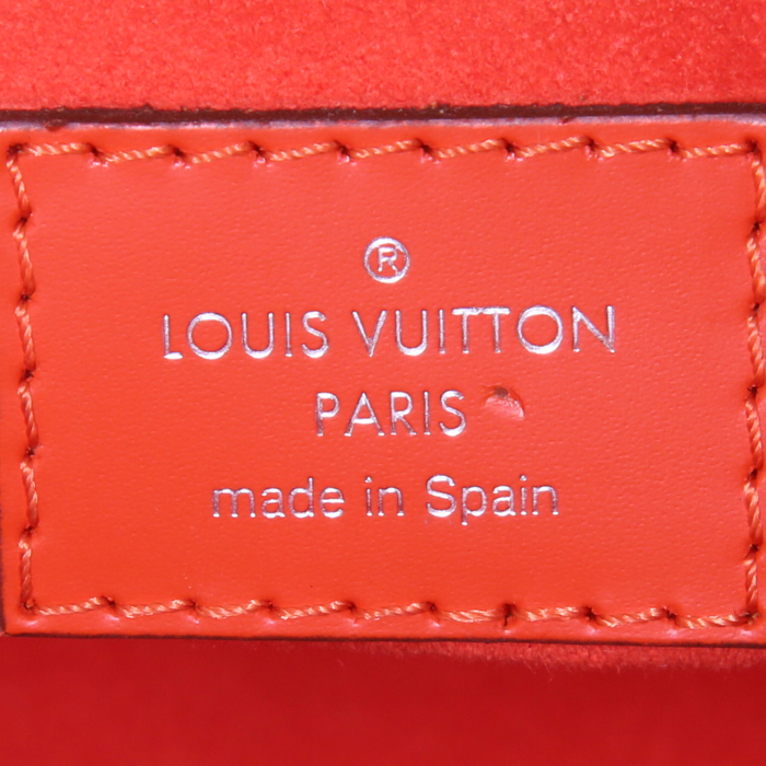 Louis Vuitton Marly handbag in orange epi leather - Detail D4