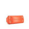Bolso de mano Louis Vuitton Marly en cuero Epi naranja - Detail D5 thumbnail