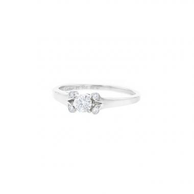 Sortija Cartier Ballerine en platino y diamantes