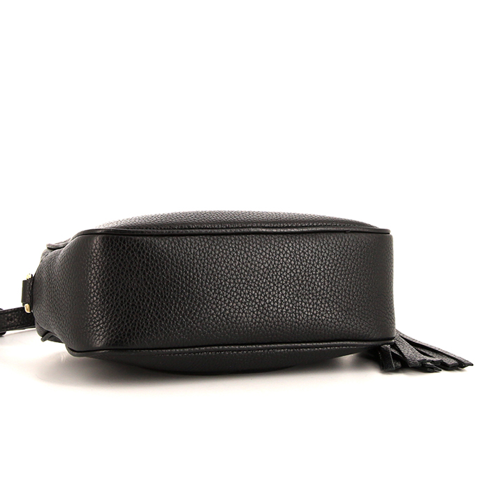 Sac bandoulière Gucci Soho Disco en cuir grainé noir - Detail D4
