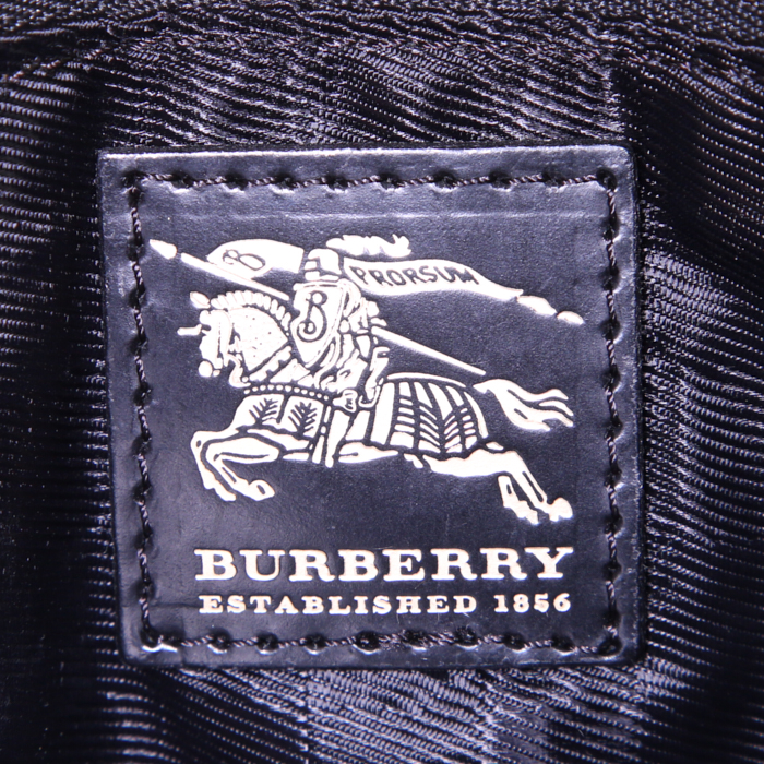 Burberry shopping bag in black quilted canvas and black leather - Detail D3