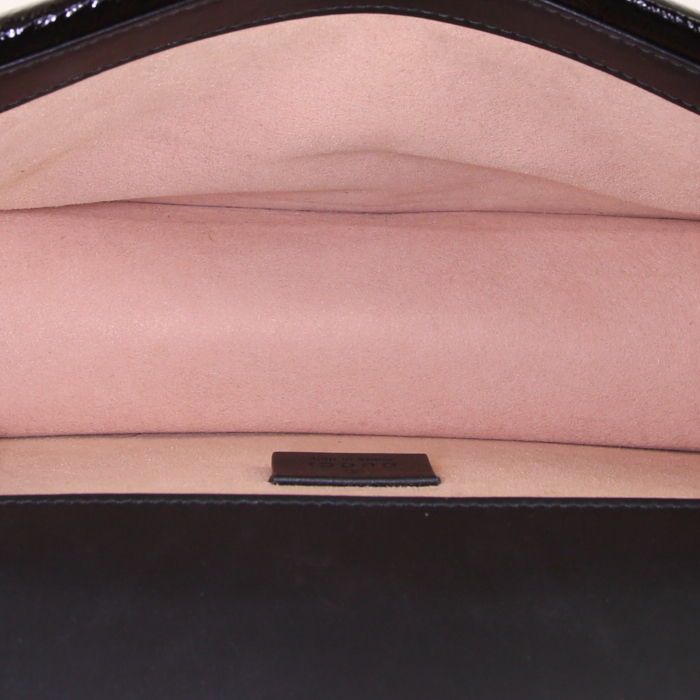 Sac bandoulière Gucci Dionysus en daim monogram noir et cuir verni noir - Detail D3
