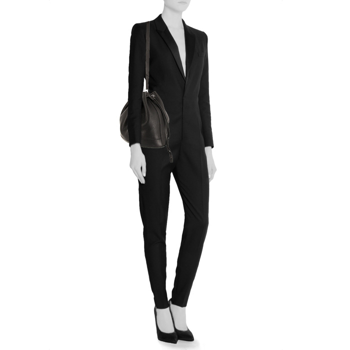 Bolso formato bolsa Hermès Market en cuero togo negro - Detail D1