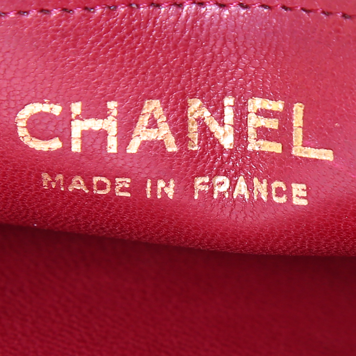 Chanel Mademoiselle handbag in burgundy leather - Detail D3