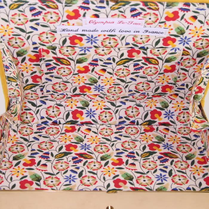 Bolso joya Olympia Le-Tan One hundred and one dalmatians en tela bordada amarilla Artist Proof n°1 - Detail D3