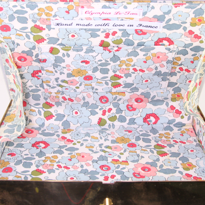 Olympia Le-Tan Dr. Do Little clutch in grey embroidered canvas Artist Proof n°1 - Detail D3