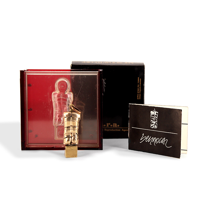 Miguel Berrocal, gilt bronze and metal “Microdavid-off” pendant, with its original box, signed - Detail D1