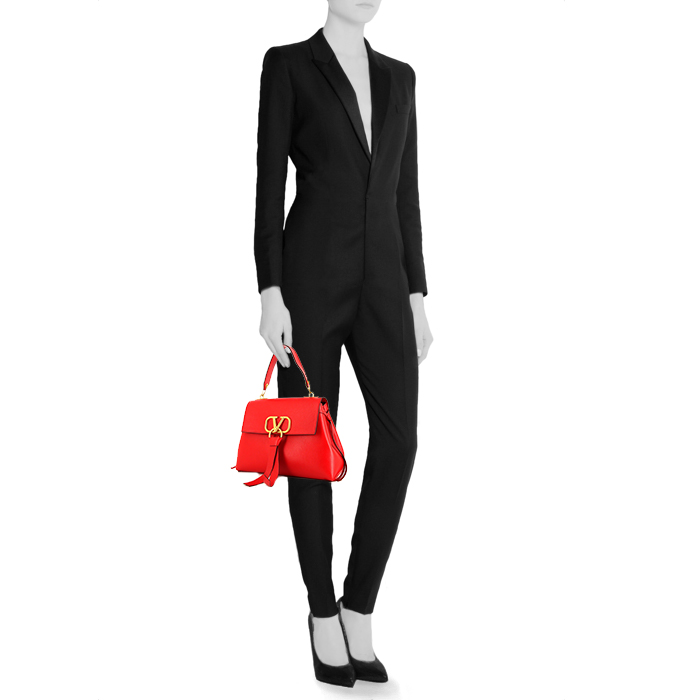 Bolso de mano Valentino Garavani Vring en cuero rojo - Detail D1