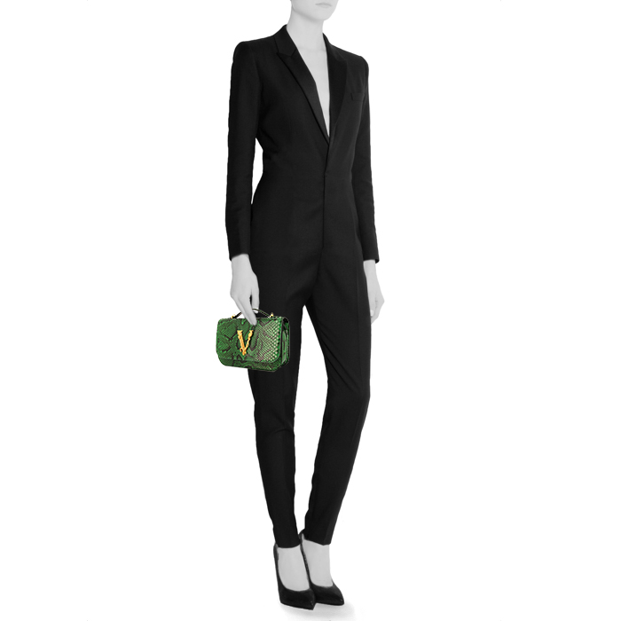 Versace Virtus shoulder bag in green python - Detail D1
