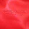 Pochette Bottega Veneta The Pouch in pelle intrecciata rossa - Detail D3 thumbnail